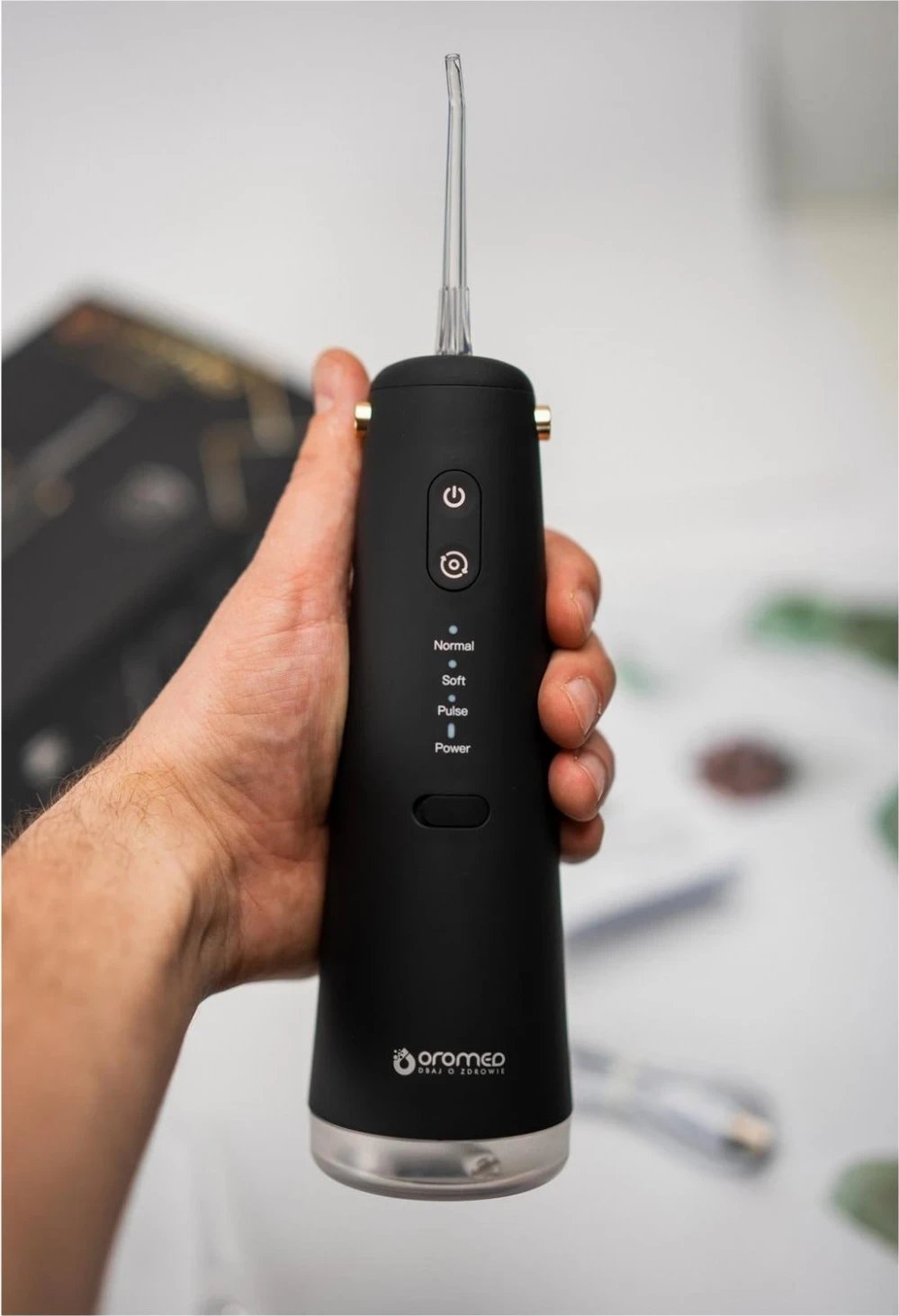 Irrigator dhëmbësh Oromed Oro-Dental, i zi