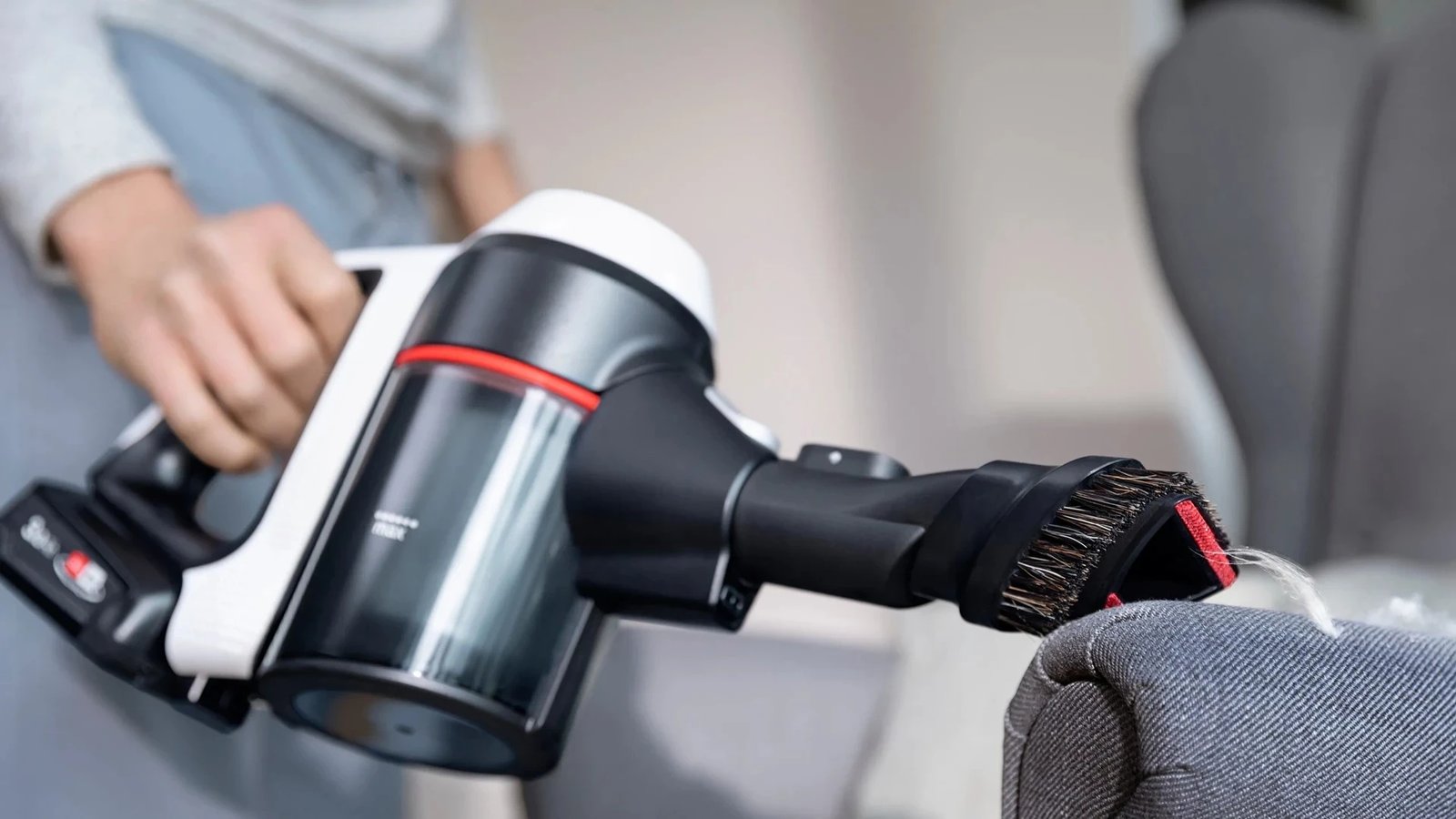 Fshesë me vakum BOSCH BCS 711XXL, e zezë Fshesë me vakum BOSCH BCS 711XXL, e zezë