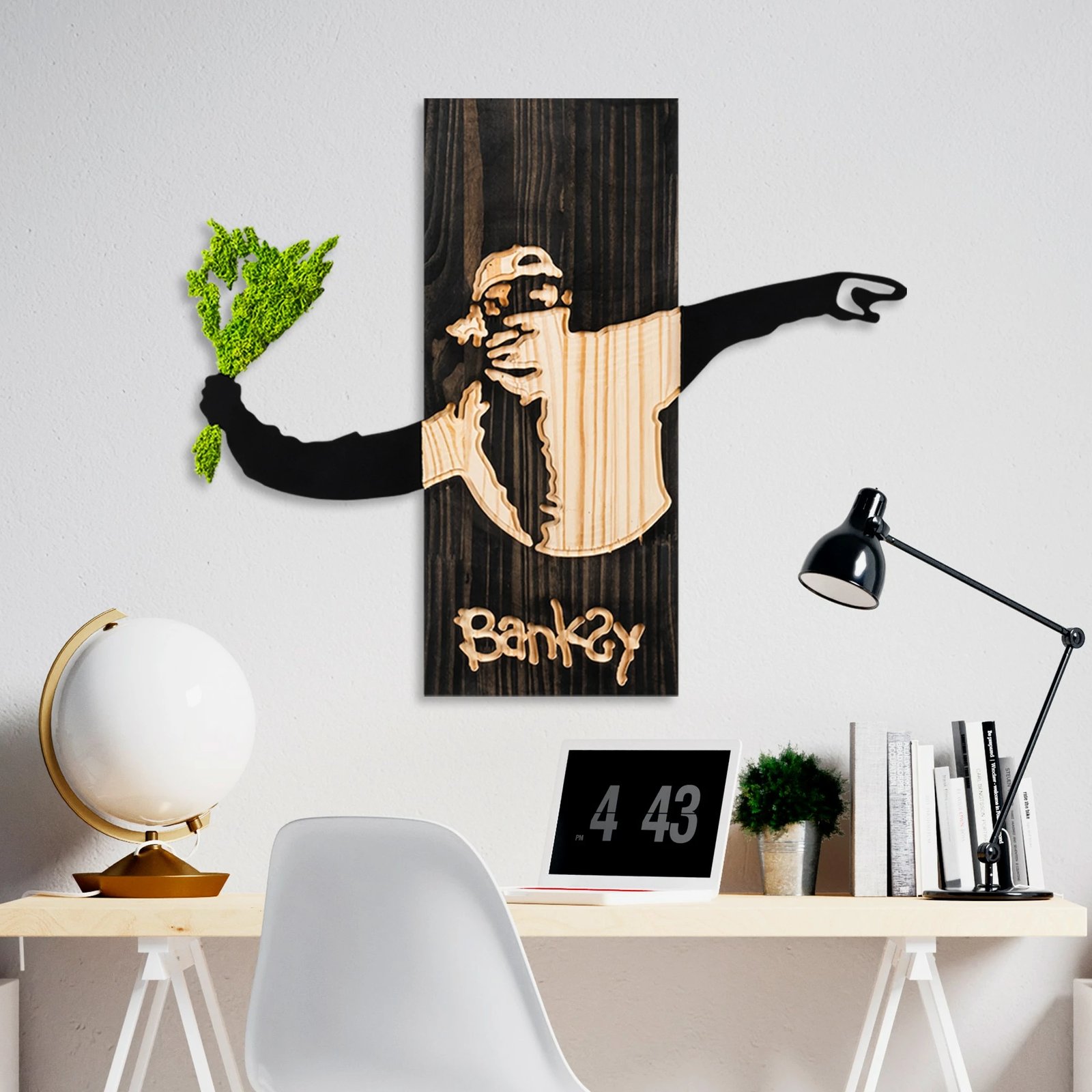 Aksesor muri dekorativ prej druri, Wallity, Banksy - Flower Thrower 2, ngjyrë e zezë, arre, e gjelbër, 69x58x3cm