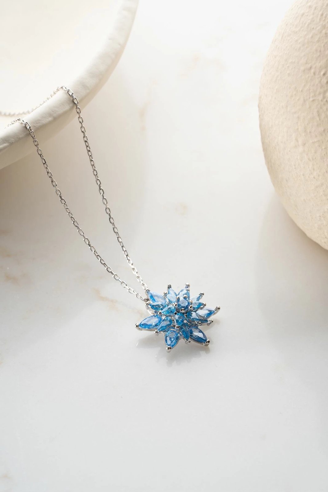 Varëse argjendi Jumeon, KLM00004