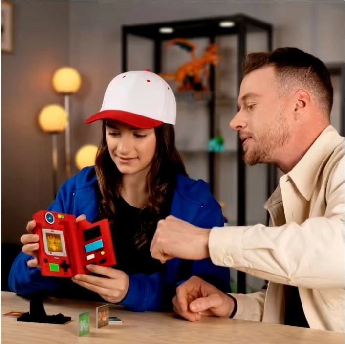 Set ndërtimi Mega Bloks Pokémon Pokedex Kanto, 322 pjesë, i kuq