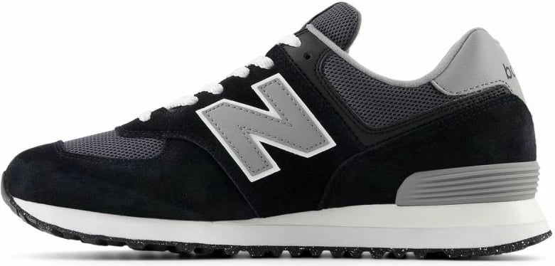 Atlete New Balance, të zeza dhe gri/argjendi