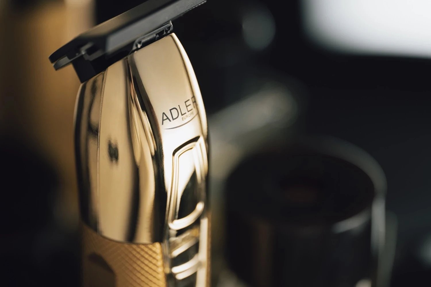 Trimer Adler AD 2836g, ngjyrë ari