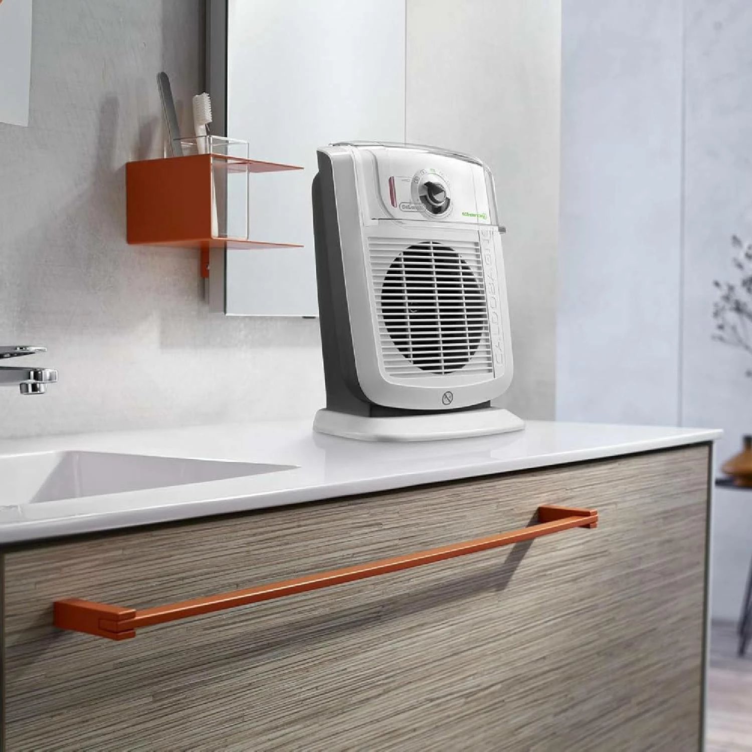 Ngrohës elektrik, DeLonghi HBC3032, 2200 W, 43 dB, i bardhë