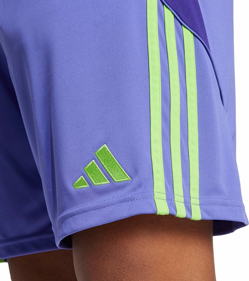 Shorce për meshkuj adidas, të purpurta
