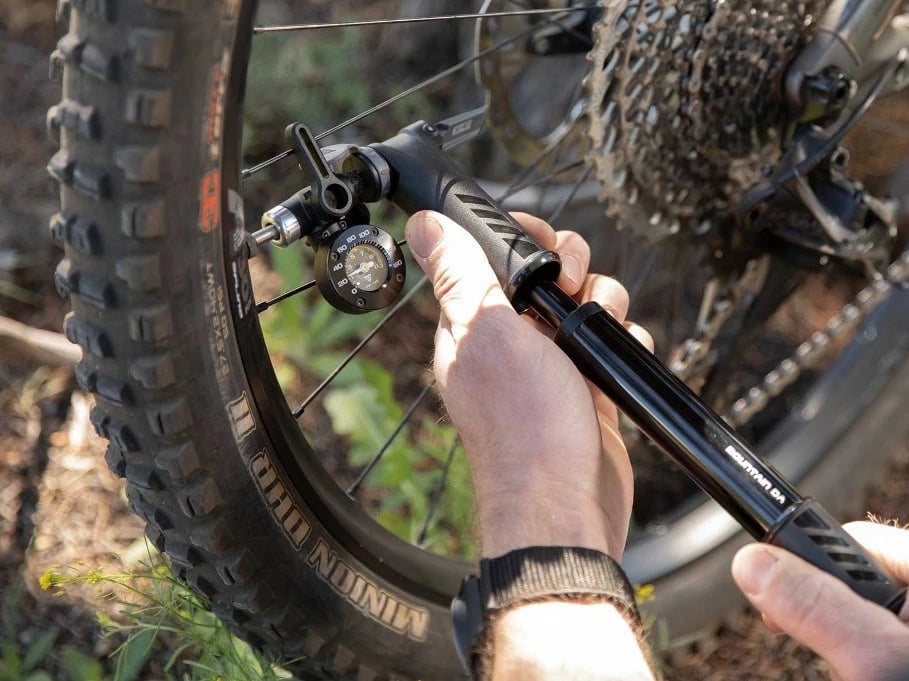 Matës presioni për gomë biçiklete Topeak TSUTG-04, analog, çelik inox