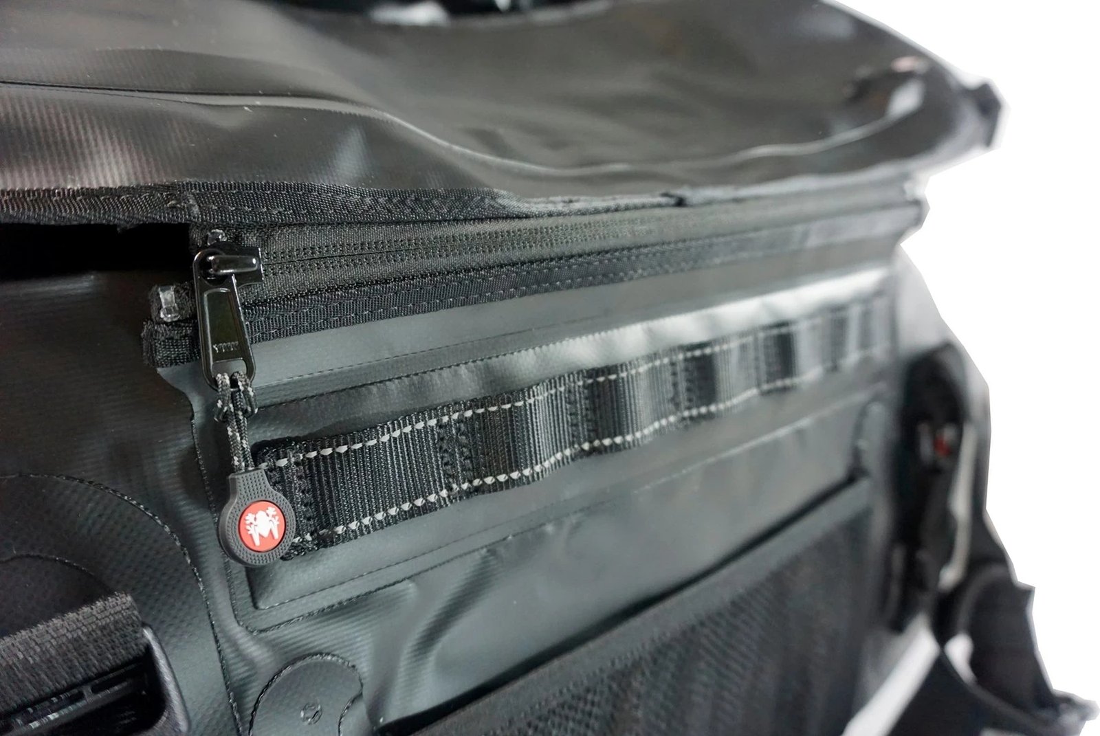Çantë ujërezistente AMPHIBIOUS Voyager II, 45L, E zezë