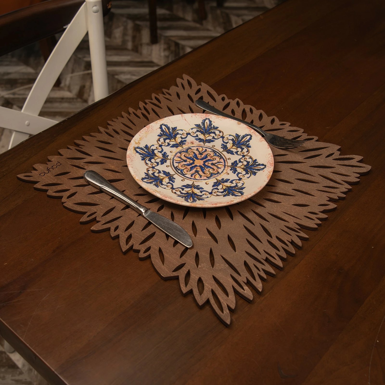 Set nënshtrues tavoline prej druri, Hermia, model Pointy, ngjyrë wenge (4 copë)