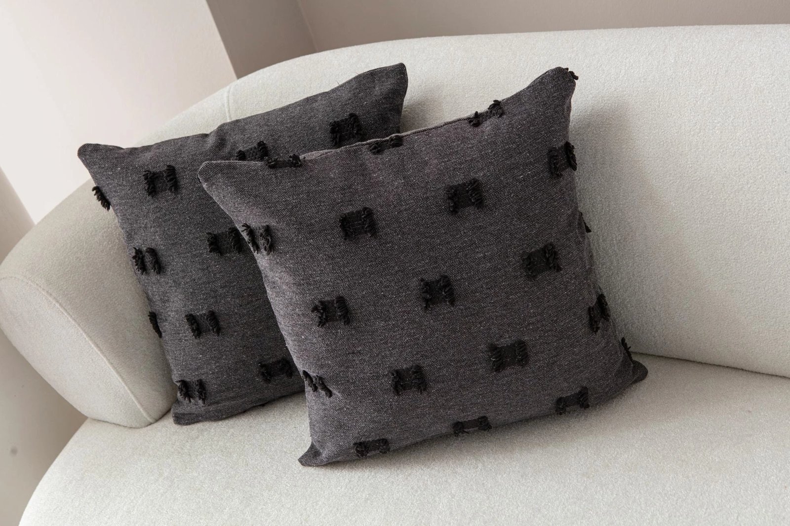 Set mbulesash për jastëk (2 copë), Evila Originals, Tuffet, e zezë v3