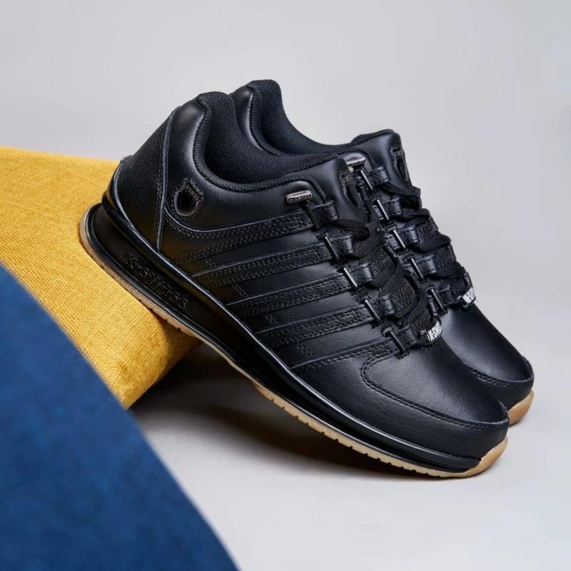 Atlete për meshkuj Yakimasport, të zeza Atlete për meshkuj Yakimasport, të zeza