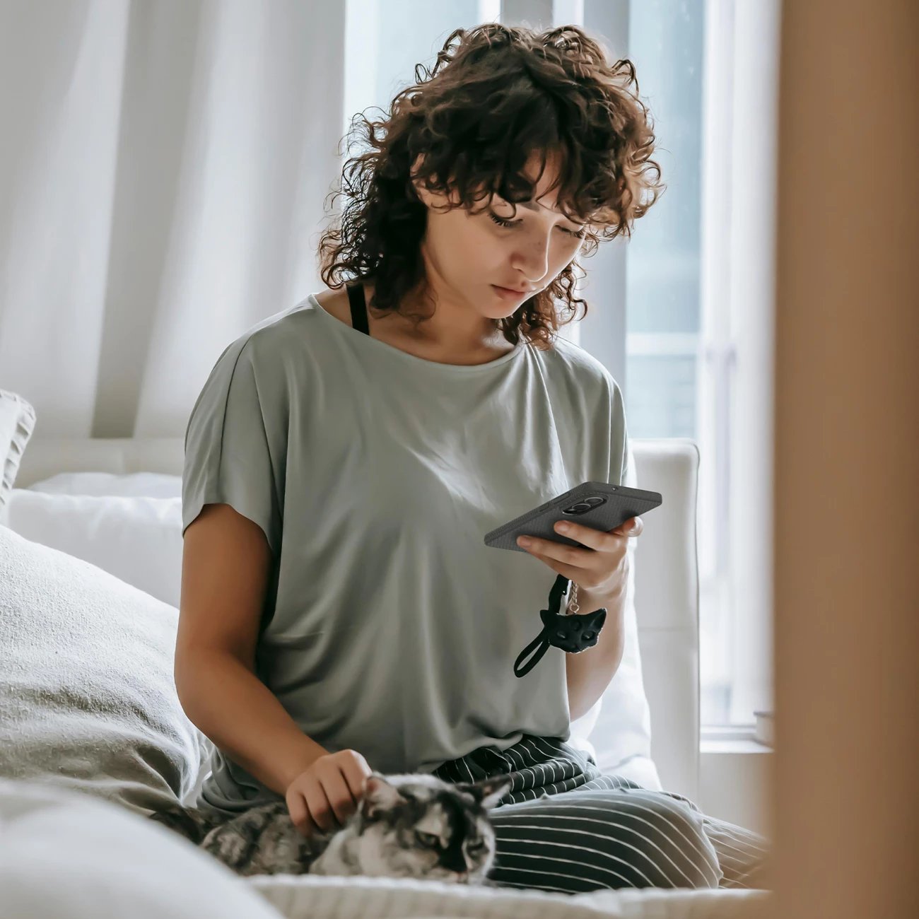 Mbështjellës Spigen Liquid Air për Samsung Galaxy S25 Edge, Gri