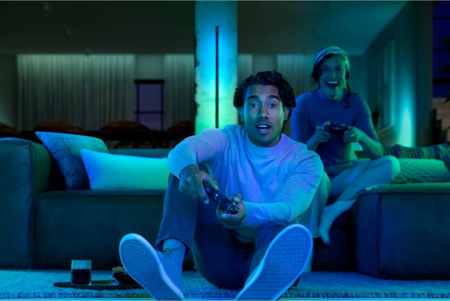 Llambë smart Philips Hue 915005987201, LED, 2550 lm, 25000 orë, e zezë Llambë smart Philips Hue 915005987201, LED, 2550 lm, 25000 orë, e zezë