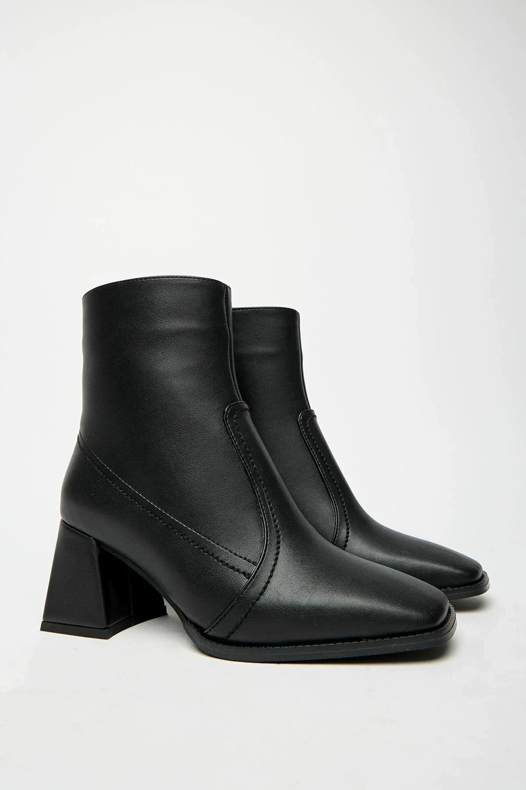 Çizme për gra, ngjyrë e zezë, Jumeon, MK1345025KR20-006