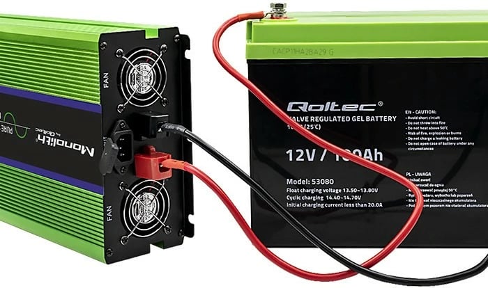 Konvertues voltazhi Qoltec Monolith 51945, 12V në 230V, 3000W/6000W, valë e pastër, LCD, Gjelbër