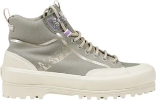 Atlete femra Superga, të bardha