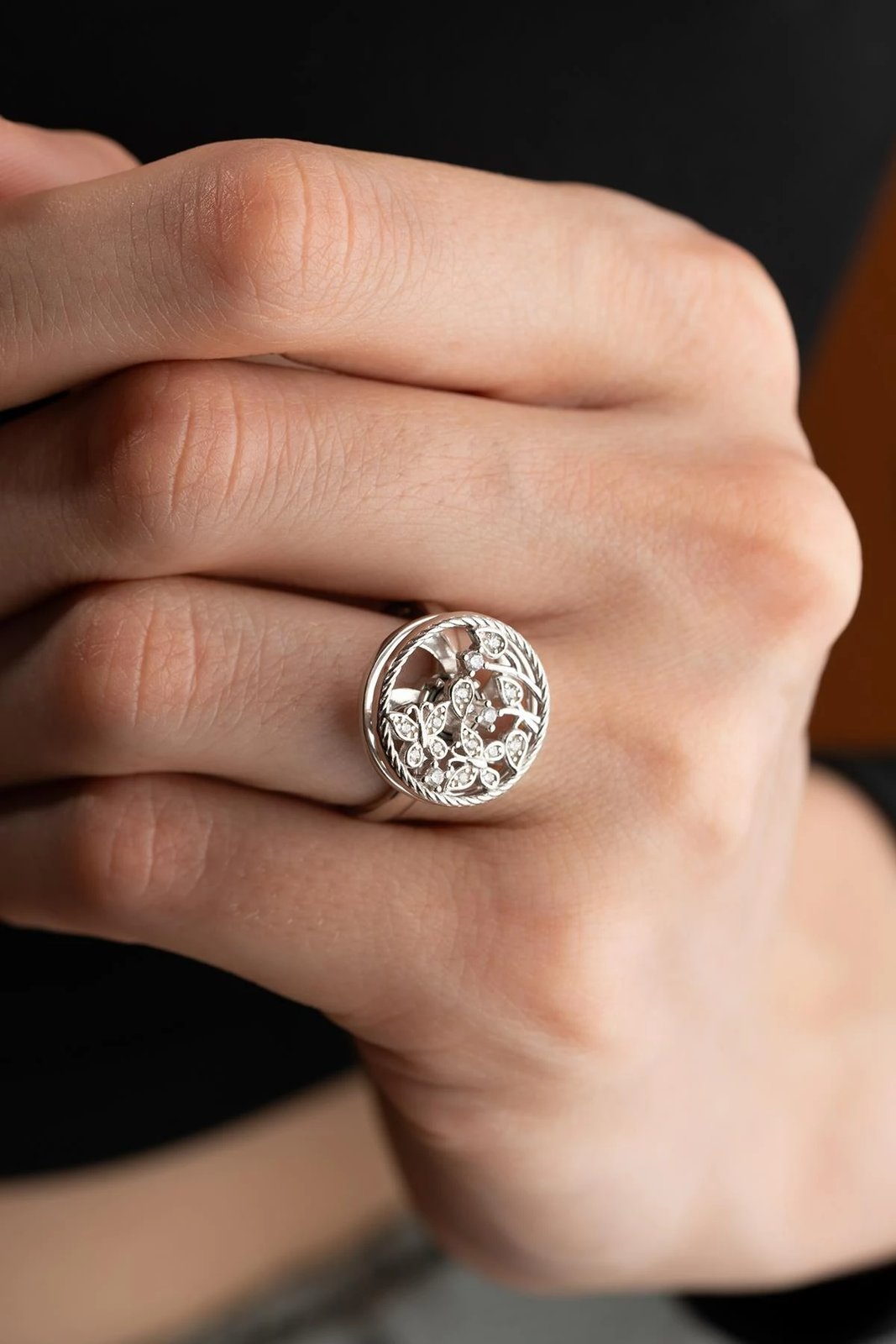 Unazë argjendi, Jumeon, NRZ999251