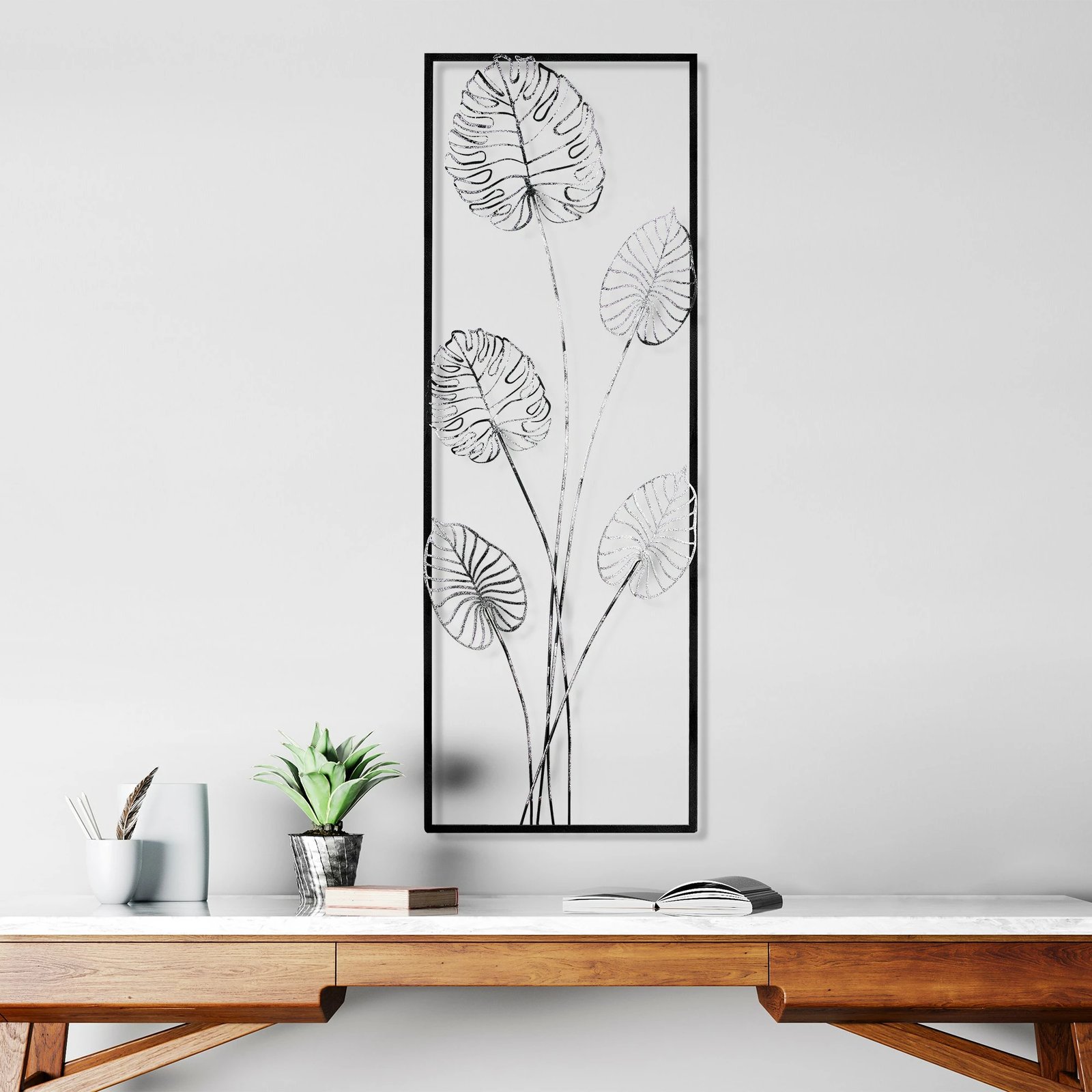 Aksesor dekorativ metalik për mur Wallity, Strawberry 3, shumëngjyrësh, 32x90x4cm