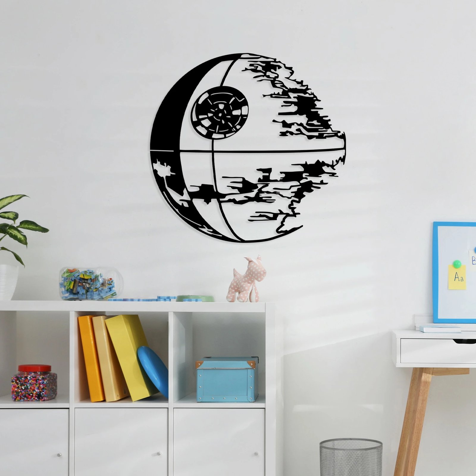 Aksesor dekorativ metalik për mur Wallity, dizajn hapësinor, ngjyrë e zezë, 68x70cm