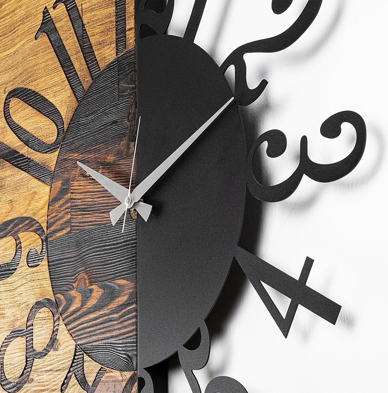 Orë muri dekorative prej druri, Wallity, ngjyrë arre dhe e zezë, 58x3x58cm