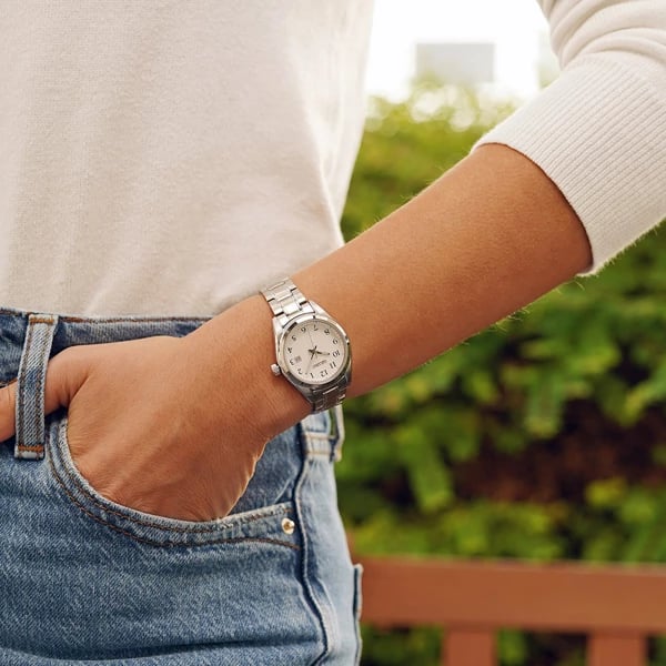 Orë dore SEIKO SUR465P1, argjendtë