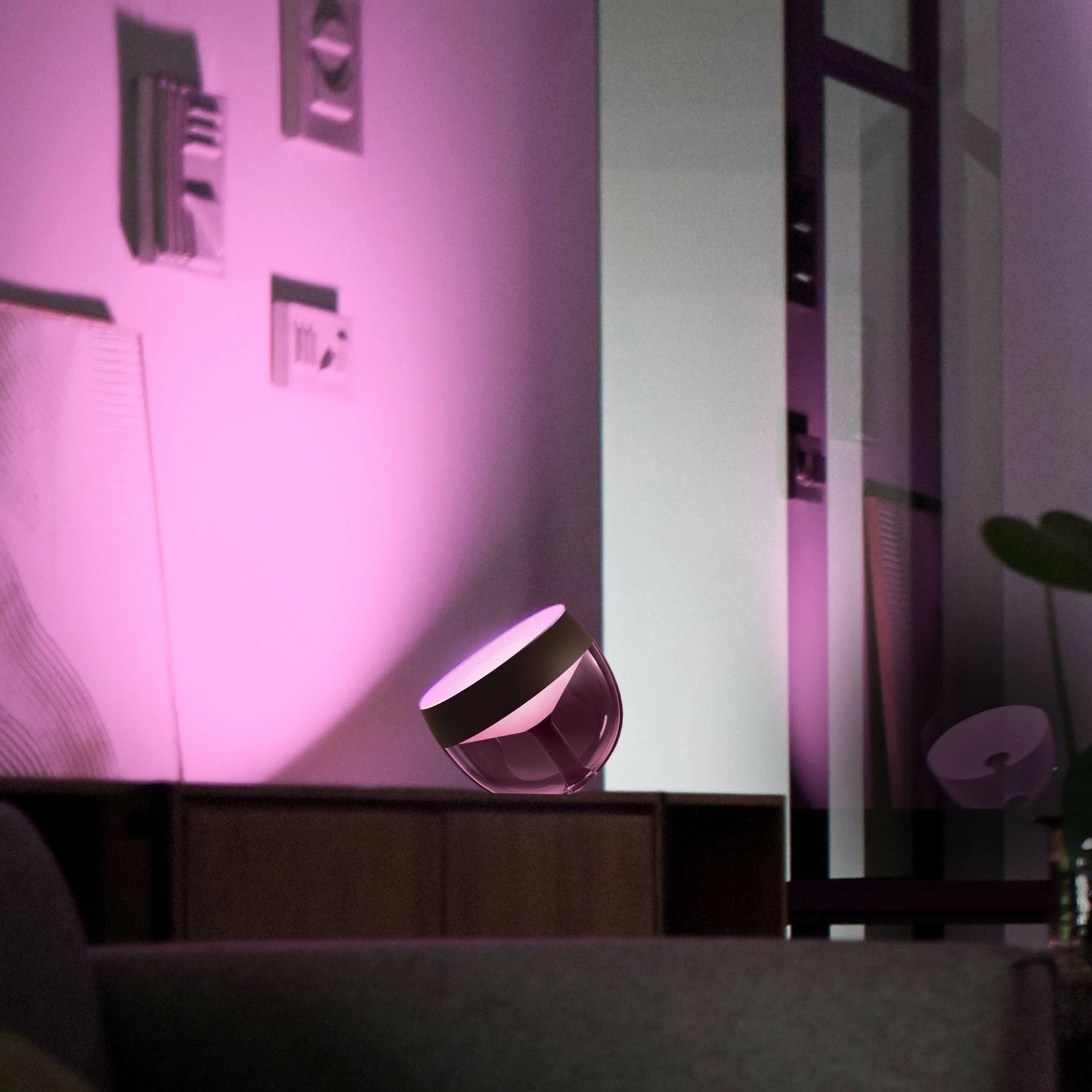 Llambë tavoline Philips Hue Iris, Smart, Bluetooth/Zigbee, LED, Ngjyrë e zezë