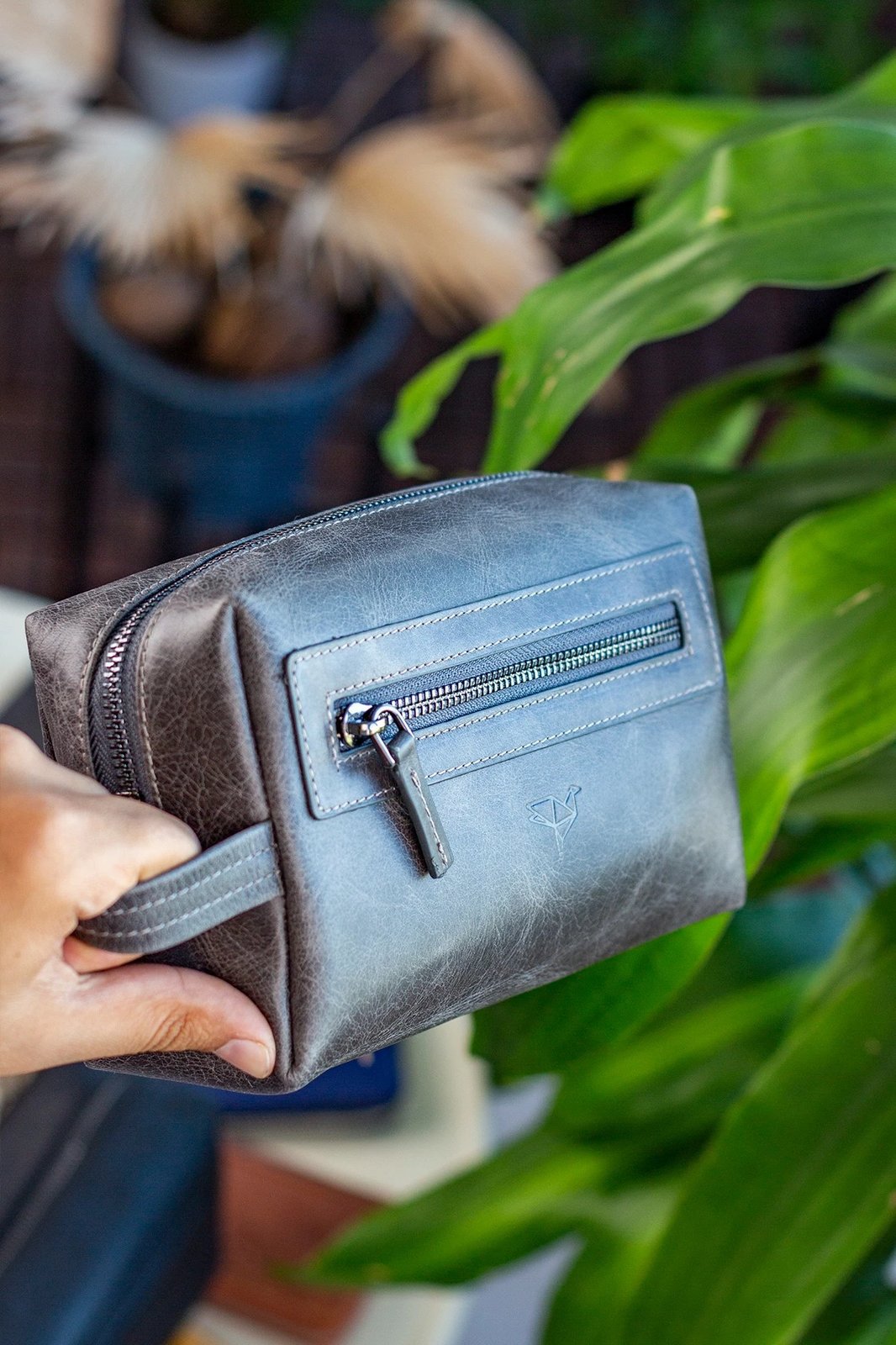 Çantë dore lëkure, ngjyrë gri, Zoozie Bags Boston Crazy