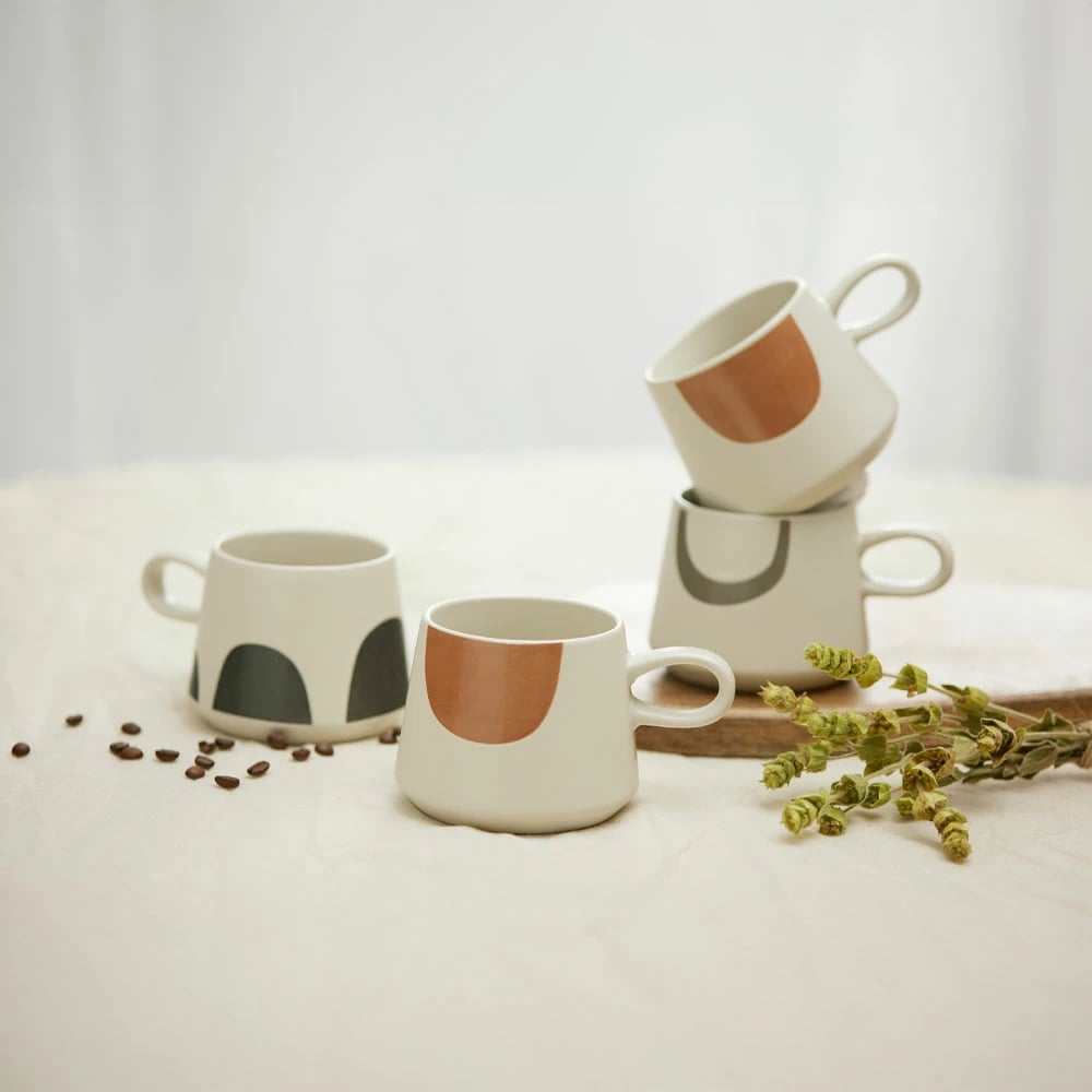 Filxhan Scandi, porcelan New Bone China, i bardhë me detaje gri, 8x8x8cm Filxhan Scandi, porcelan New Bone China, i bardhë me detaje gri, 8x8x8cm