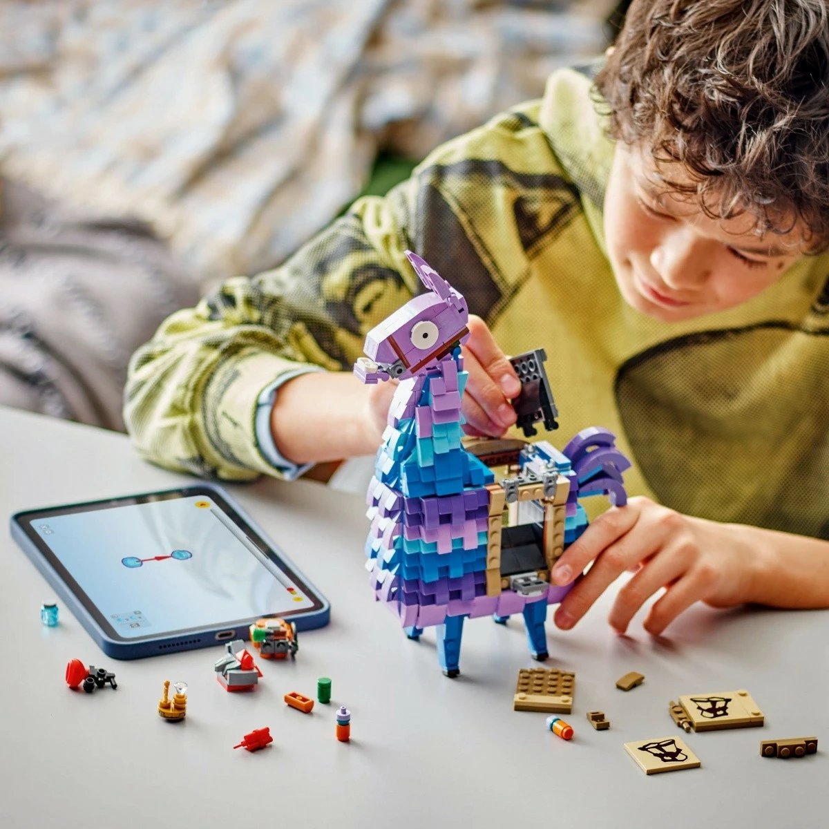 Set LEGO Fortnite Supply Lama 77071, 691 pjesë, për fëmijë 12+, shumëngjyrësh