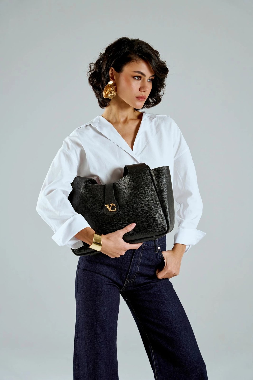 Çantë tote e zezë Vince Camuto, L'Aquila