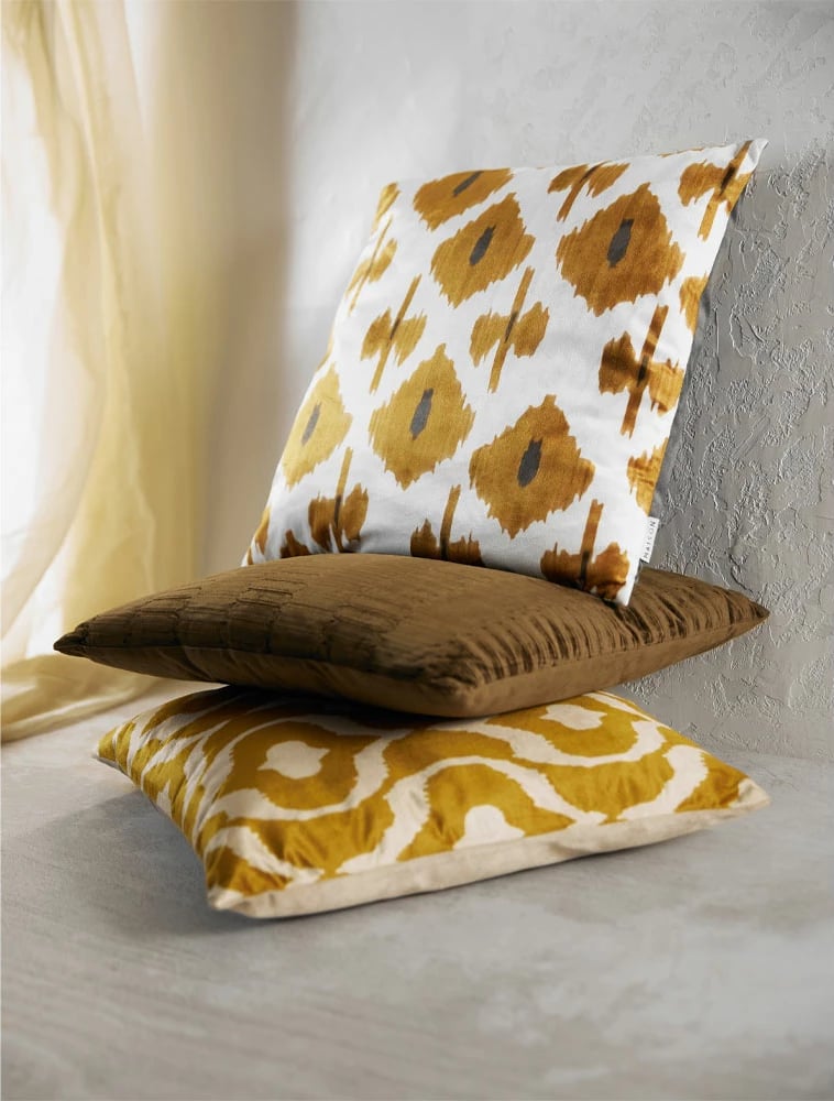 Jastëk dekorativ Relief, kadife, ngjyrë kafe, 45x45cm