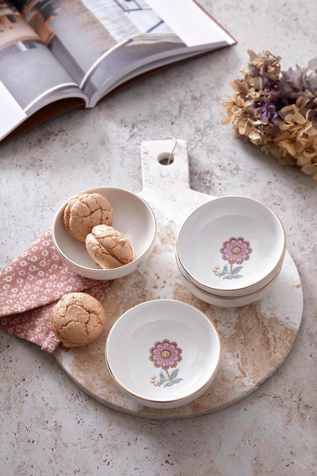 Set tasash porcelani (4 copë), ngjyrë rozë, Hermia Concept, BNMUL10KSS44012782