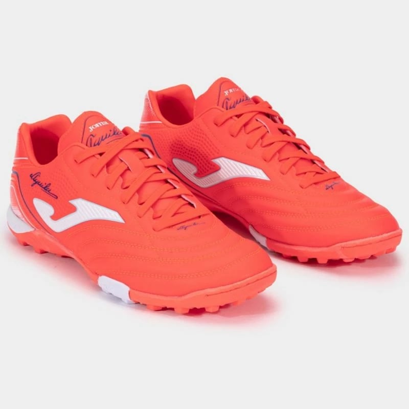 Atlete futbolli Joma, të kuqe