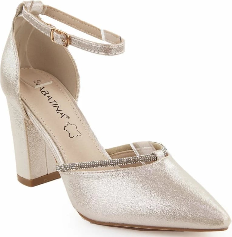 Sandale të mbyllura për femra Sabatina, bezhë