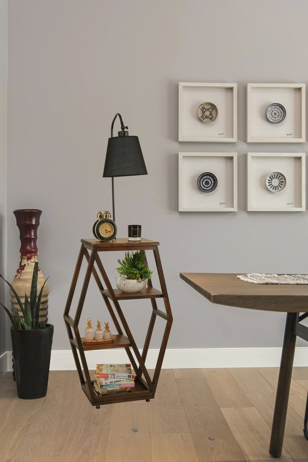 Llambë dyshemeje Opviq, 8525-6, ngjyrë antracit, me raft librash, 165 cm