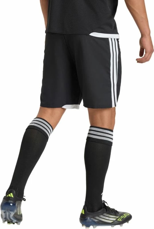 Shorce për meshkuj adidas, të bardha