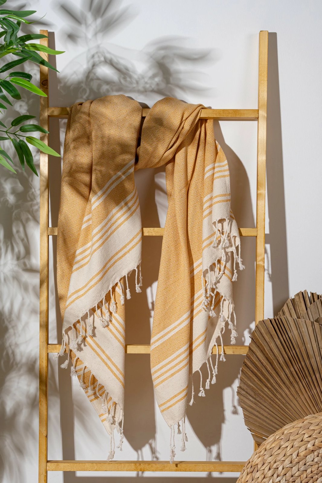 Peshqir plazhi Fouta, ngjyrë mustard, Mijölnir, New Diamond