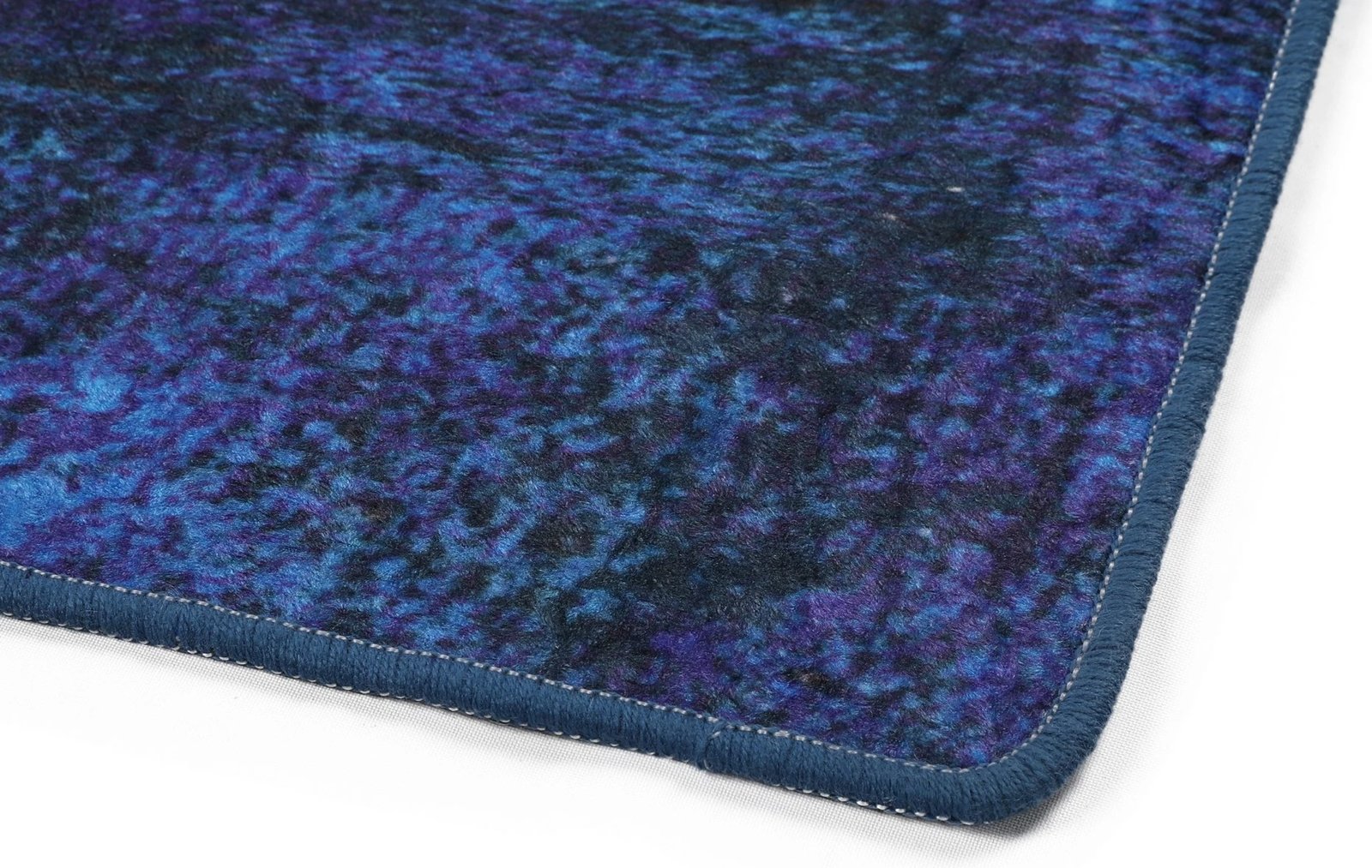 Tapet për banjo Mijölnir, model guackash, 70x120cm