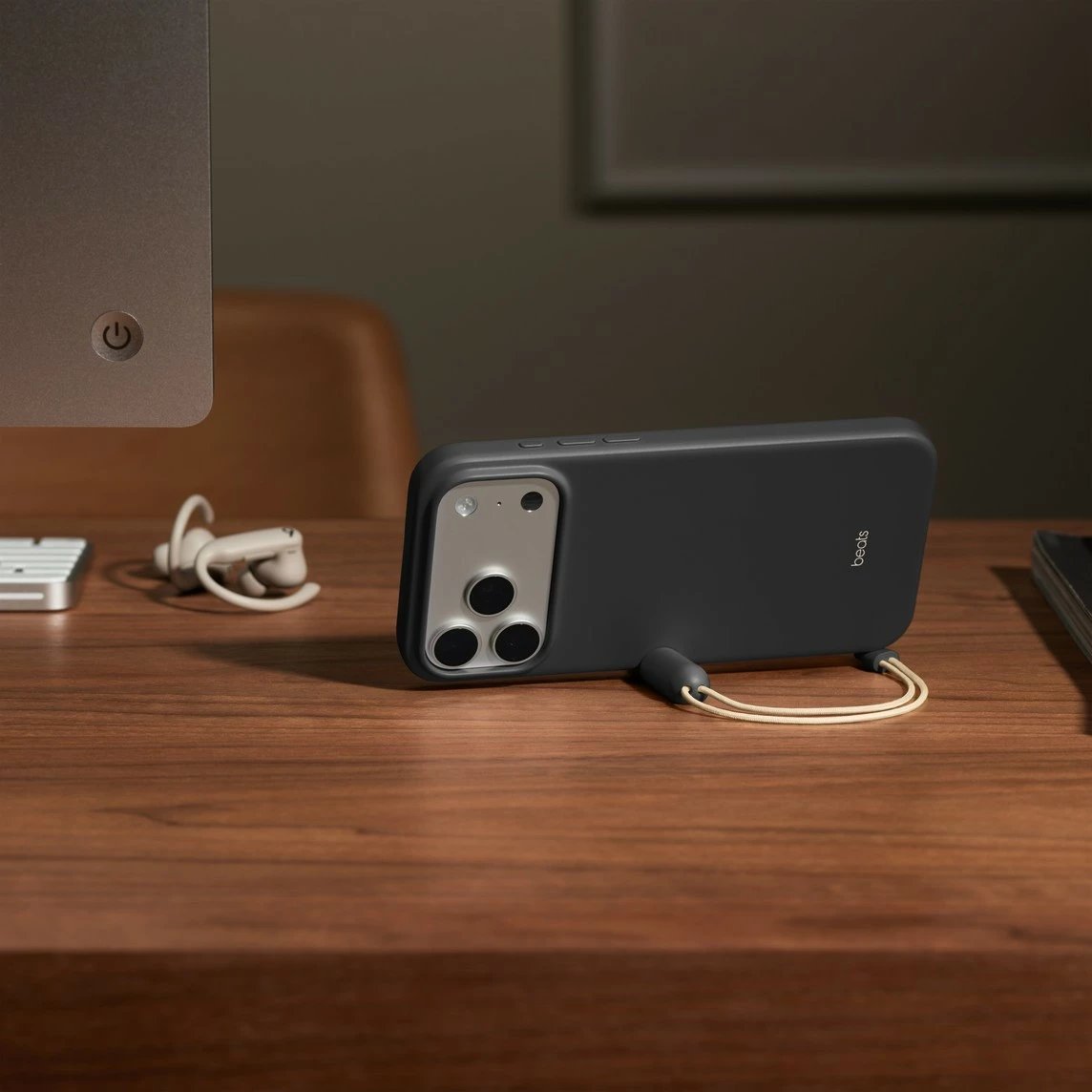 Mbështjellës Beats Kickstand me qëndrim, për iPhone 17 Pro Max, MagSafe, Sapphire Gray