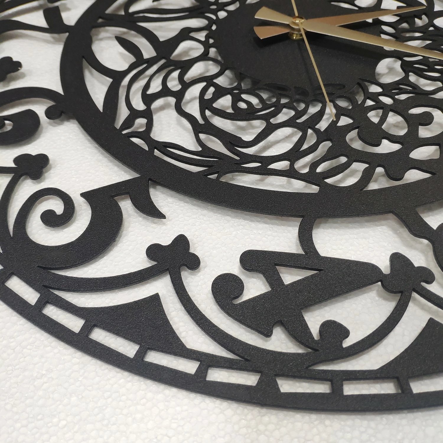 Orë muri dekorative prej metali, Wallity, ngjyrë e zezë, 50x50cm