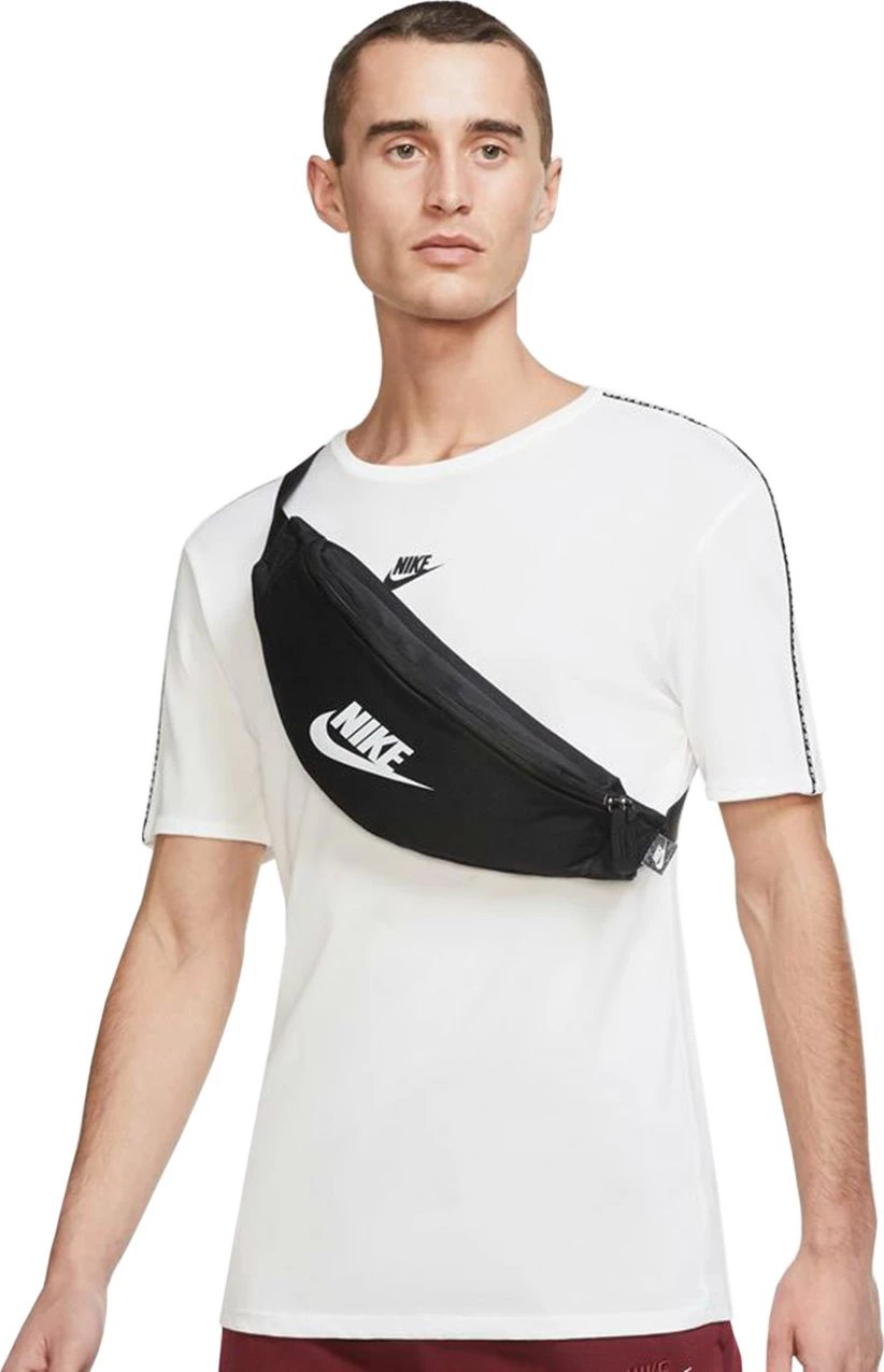 Çantë beli Nike unisex, e zezë