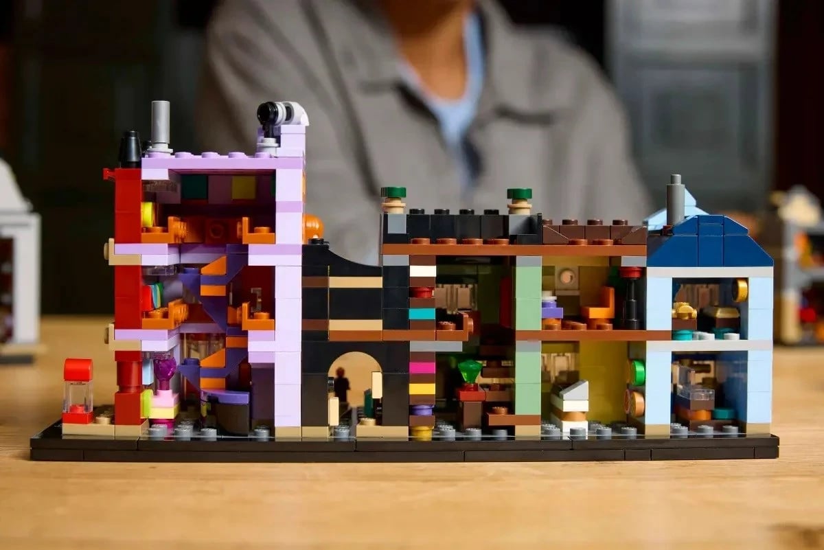 Set LEGO Harry Potter 76444 Diagon Alley Wizarding Shops