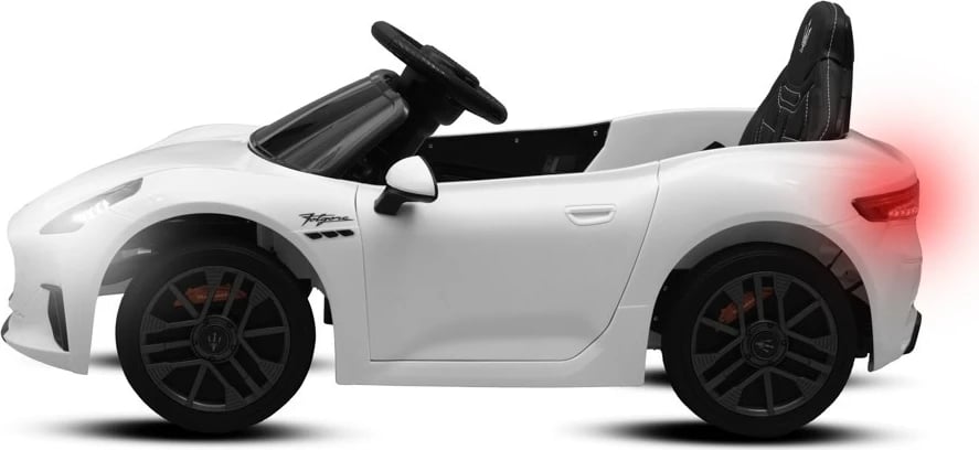 Makina elektrike për fëmijë Baby Mix Maserati GranTurismo 12V 4.5Ah, 2x45W, telekomandë 2.4G, Bluetooth, rrota EVA, sedilje eko-lëkurë, e bardhë