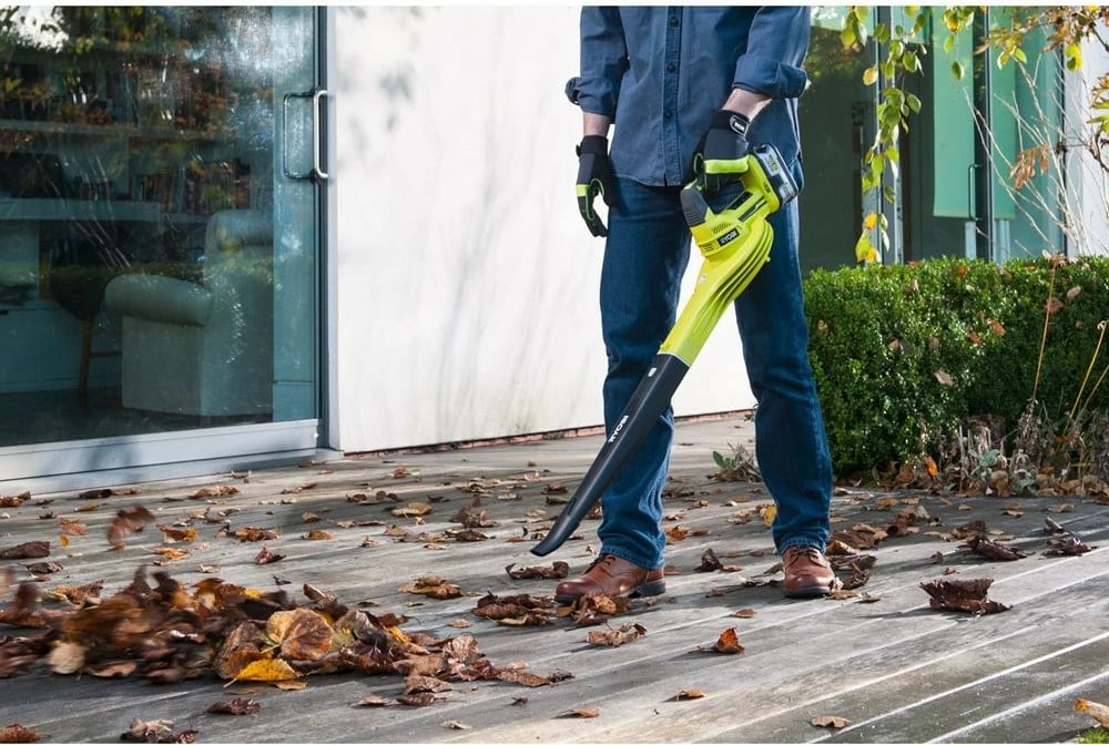 Fshesë me ajër Ryobi OBL1820S ONE+, me bateri, e verdhë/zezë