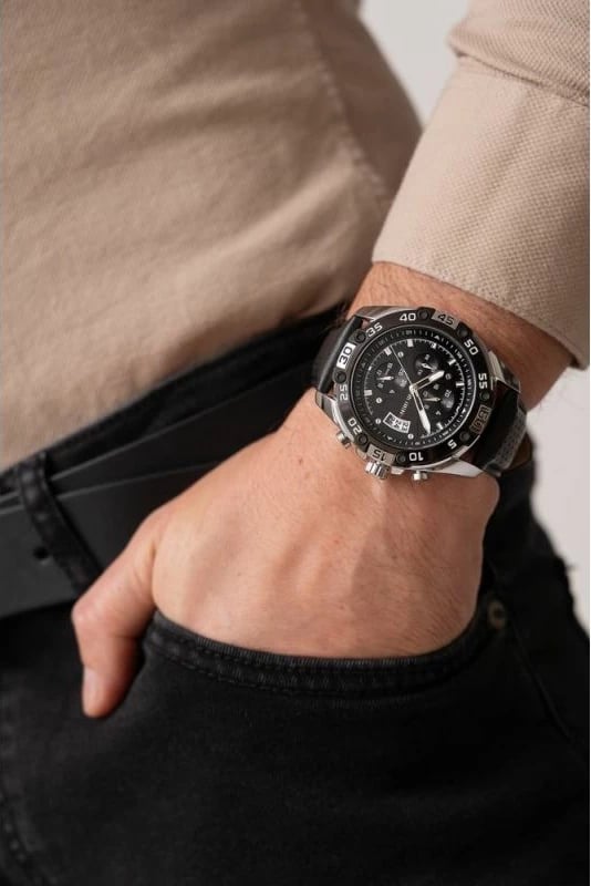 Orë dore për meshkuj Paul Lorens, e zezë