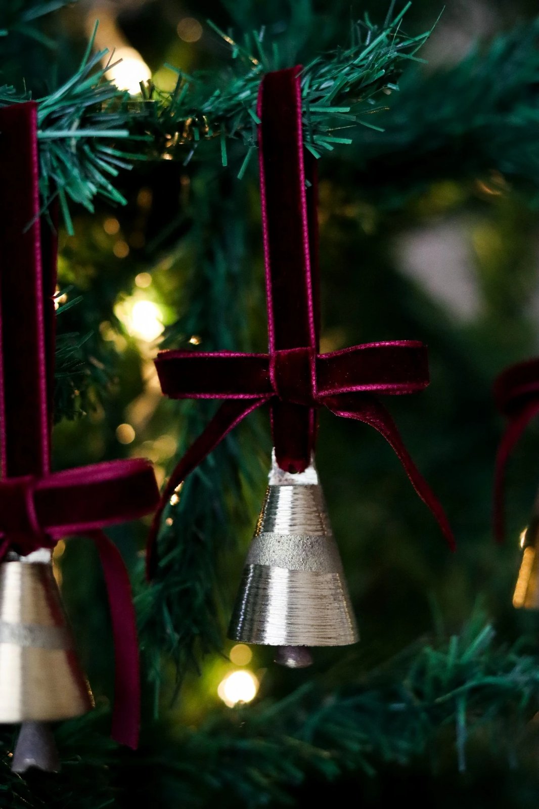 Dekor për pemë të Vitit të Ri, kadife, ngjyrë e kuqe Claret, Evila Originals, BSY235, 5x12cm