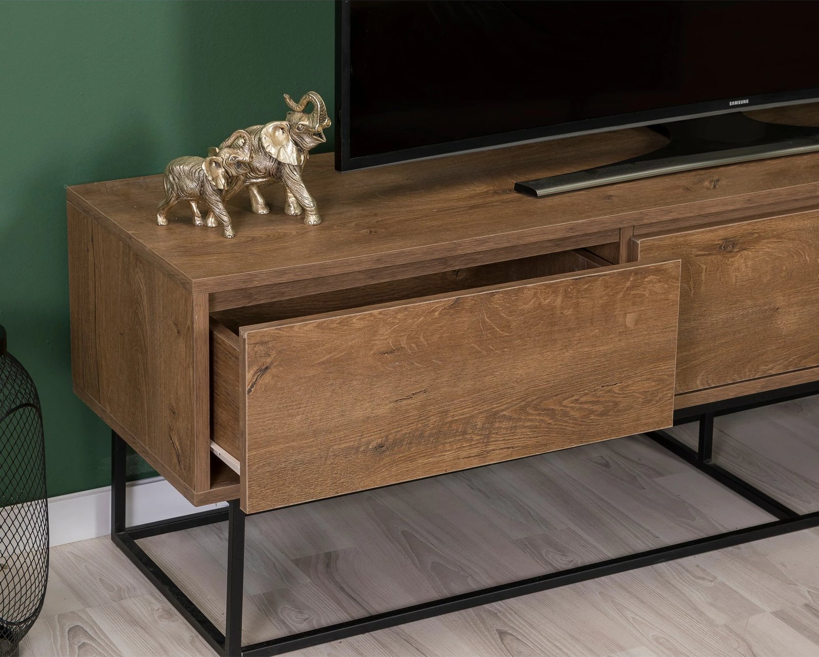 Set mobiljesh për dhomë dite, ngjyrë arre dhe e zezë, Skye Decor, Laxus Takım 23