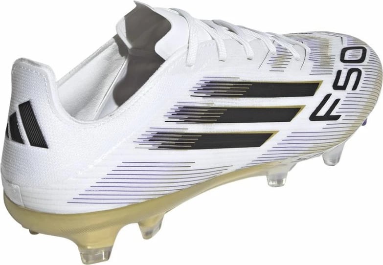 Atlete futbolli adidas për meshkuj, të bardha