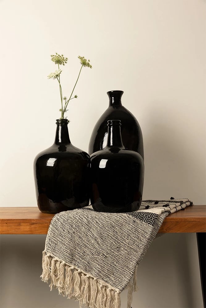 Shishe dekorative prej qelqi të ricikluar, e zezë, 25x25x40cm