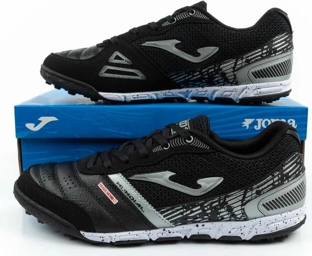 Atlete futbolli Joma për meshkuj, të zeza