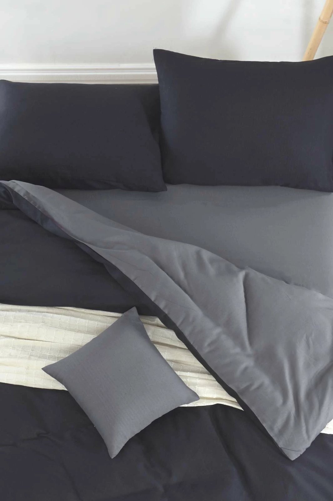 Set mbulesë për jorgan Super King, L'essentiel, ngjyrë e zezë dhe fume Set mbulesë për jorgan Super King, L'essentiel, ngjyrë e zezë dhe fume